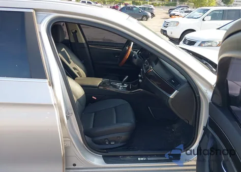 2013 BMW 528I из США, поврежденный, VIN WBAXG5C58DD229696